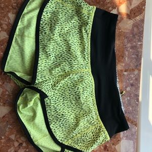 LULULEMON SHORTS